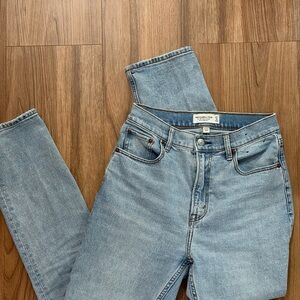 Abercrombie & Fitch Size 4 (27)The 90’s Ultra High Rise Denim Jeans